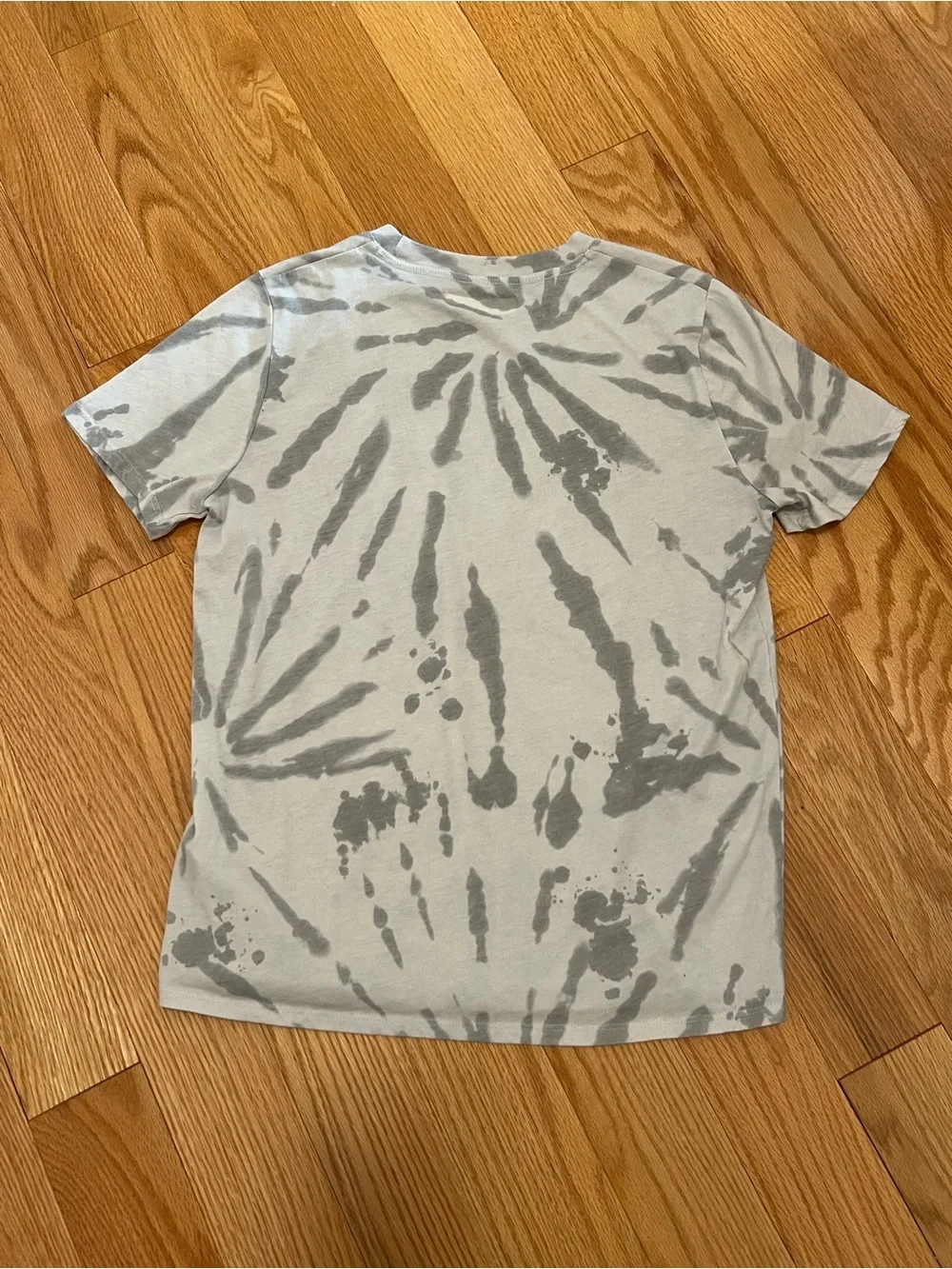 abercrombie kids light gray tie-dye crew tee
